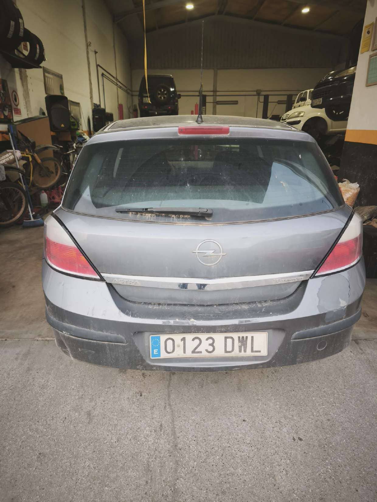 Opel Astra en Lora del Río
