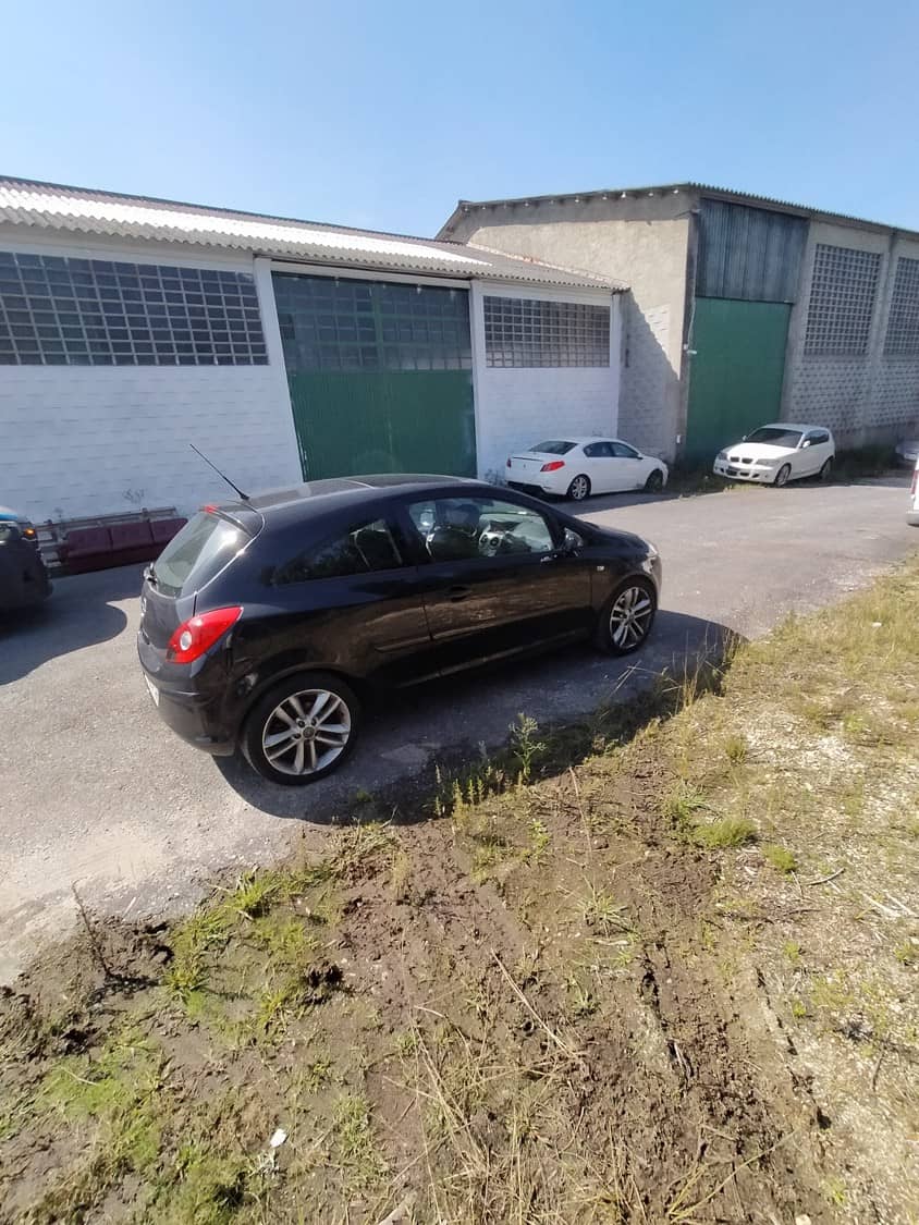 Vehículo Opel Corsa en A Coruña